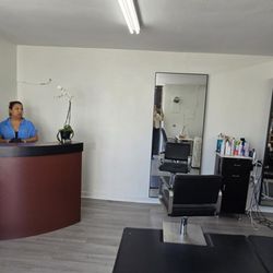 Platinum Hair Studio