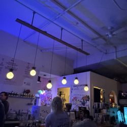 Moodswing Coffee And Bar - Ambience