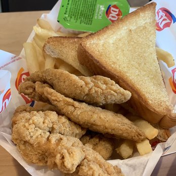 DQ Grill & Chill Restaurant - Chicken Tenders - Burgers Near Me - Worcester, Massachusetts