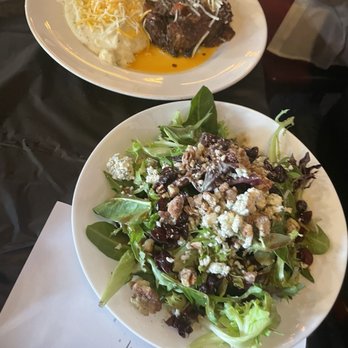 Starving Artists Bistro - Short Ribs with Spring Salad and Loaded Mashers - New American Near Me - Fresno, California Starving Artists Bistro - Short Ribs with Spring Salad and Loaded Mashers - New American Near Me - Fresno, California