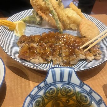 Fuji Sushi - Dinner combo with tempura - Japanese Near Me - Petaluma, California