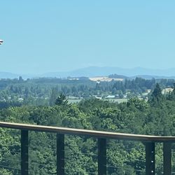 M&H Transportation - ILLAHE Winery's view