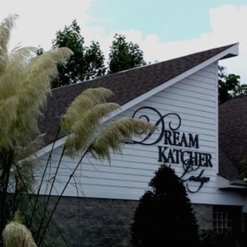 Dream Katcher Lodge - Pet Boarding Near Me - Knoxville, Tennessee