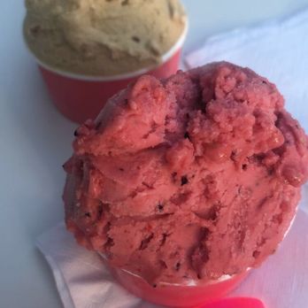 Rosso Gelato - Frutti di Bosco & Coffee - Gelato Near Me - Cleveland, Ohio