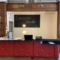 Seasons' Noodle