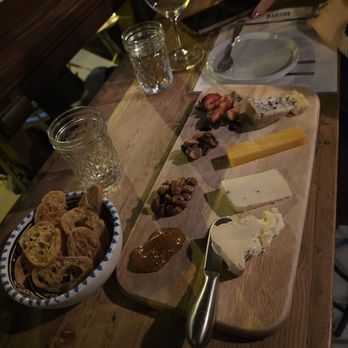 Barsha Wines - 4 cheese platter $22 - Beer, Wine & Spirits Near Me - El Segundo, California