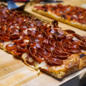 Roma Roma - Pepperoni - IG: @nelson_eats - Pizza Near Me - Seattle, Washington