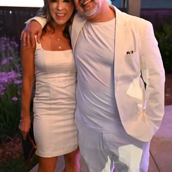 Elegant Tailor and Cleaners - Tracy's expert alterations! - Sewing & Alterations Near Me - Del Mar, California