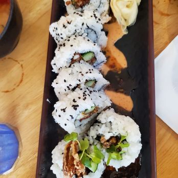 Tadashi - Soft shell crab roll - Japanese Near Me - Aiea, Hawaii Tadashi - Soft shell crab roll - Japanese Near Me - Aiea, Hawaii