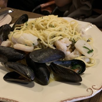 Parcheggio - Italian Near Me - Toronto, Ontario