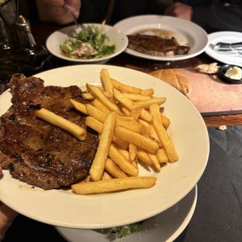 LongHorn Steakhouse - Steakhouses Near Me - Albuquerque, New Mexico