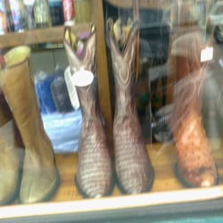 Talabartería El Zarco - Botas picudas.
