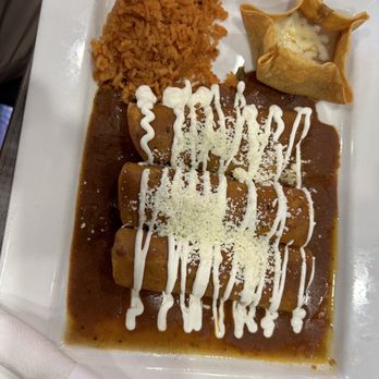 Mecate mexican restaurant - Enchiladas de casa - Mexican Near Me - Rochester, New York