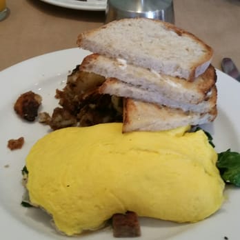 Stone Park Cafe - Sausage, spinach, cheddar omelet - New American Near Me - Brooklyn, New York Stone Park Cafe - Sausage, spinach, cheddar omelet - New American Near Me - Brooklyn, New York