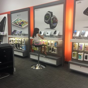 AT&T Store - Had a problem with my phone and the manager Karla that was on duty was really helpful. - Mobile Phones Near Me - Santa Ana, California AT&T Store - Had a problem with my phone and the manager Karla that was on duty was really helpful. - Mobile Phones Near Me - Santa Ana, California