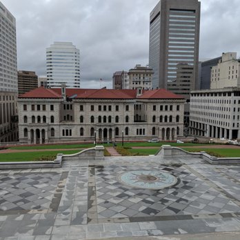 Virginia State Capitol - Landmarks & Historical Buildings Near Me - Richmond, Virginia