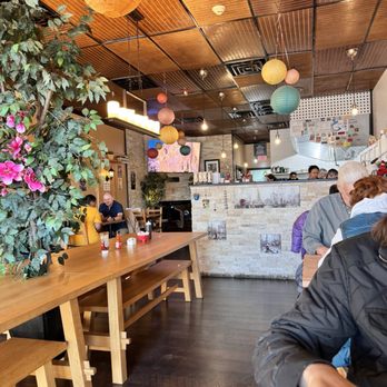 Ginos Petit Dejeuner - Inside decor - Breakfast & Brunch Near Me - Harmarville, Pennsylvania