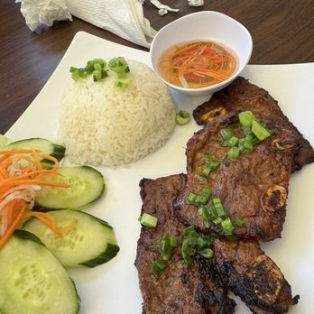 Real Pho - Korean bbq....looks pretty but that's about all I can say - Vietnamese Near Me - San Antonio, Texas