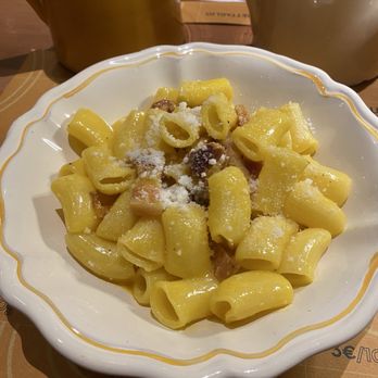 Via Pasteria Milano - Carbonara - Italian Near Me - Milan, Michigan Via Pasteria Milano - Carbonara - Italian Near Me - Milan, Michigan