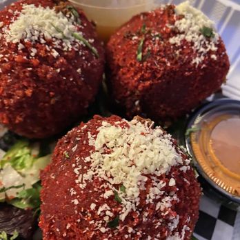 Burbanks Bites and Billiards - Sports Bars Near Me - San Jose, California