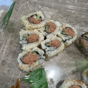 Sushifriends Hashi - Spicy tuna roll - Sushi Bars Near Me - Fairfax, Virginia Sushifriends Hashi - Spicy tuna roll - Sushi Bars Near Me - Fairfax, Virginia