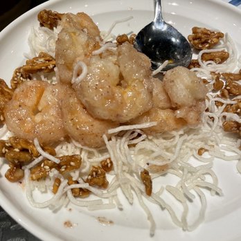 Dragon Beaux - Honey Glazed Walnut Shrimps with Cranberries Aioli - Dim Sum Near Me - San Francisco, California
