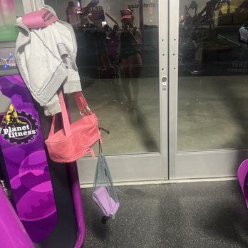 Planet Fitness - Trainers Near Me - Carson, California Planet Fitness - Trainers Near Me - Carson, California
