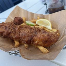 Fish & Chips Basket Fish & Chips Basket