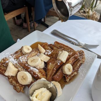 Boathouse at Hendry's Beach - French toast with banana. - Seafood Near Me - Santa Barbara, California