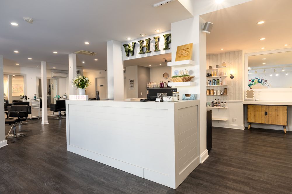 Whip Salon Logo