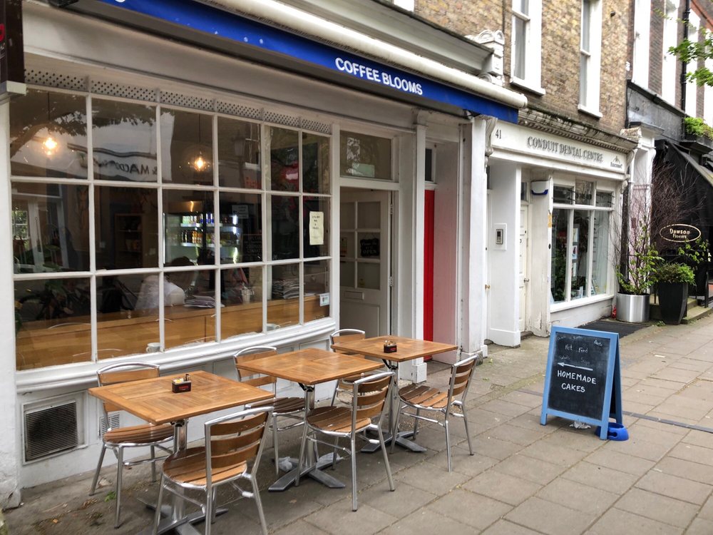 COFFEE BLOOMS 39 Lamb's Conduit Street, Bloomsbury, London, United