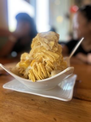 Class 302 Cafe Cerritos by null