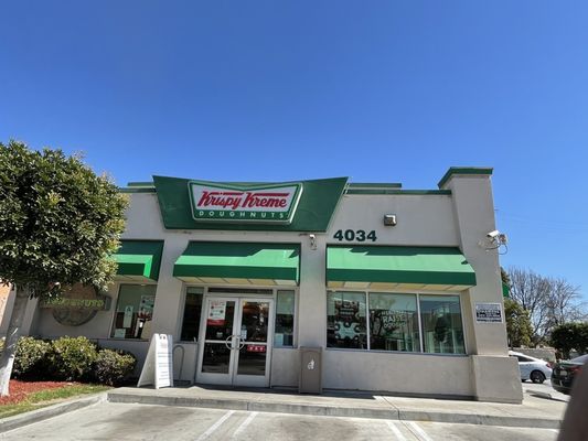 Krispy Kreme by null