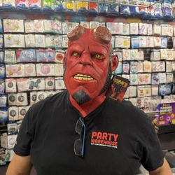Party Warehouse - Hellboy The Golden Army had arrived!