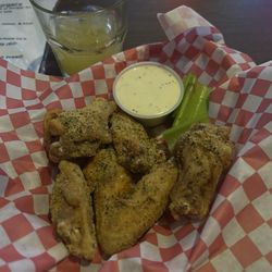Scoreboard - lemon pepper wings. they were aite. happened to be $1 wings and it was a sunday.