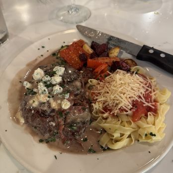 Paolo's Italian Restaurant - Steak Gorgonzola Dinner - Italian Near Me - Kent, Washington Paolo's Italian Restaurant - Steak Gorgonzola Dinner - Italian Near Me - Kent, Washington