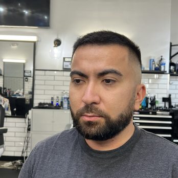 Barber Levon - Barbers Near Me - Glendale, California