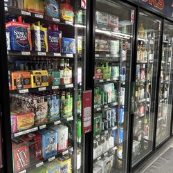 Red Feast Wine & Liquors