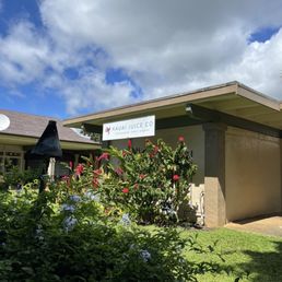 Exterior outside entrance of Kauai Juice - Shop is located at the back of shopping center from the road - Koloa, Hawaii Exterior outside entrance of Kauai Juice - Shop is located at the back of shopping center from the road - Koloa, Hawaii