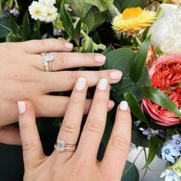 Manicures Manicures