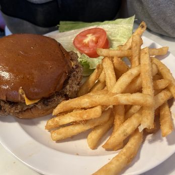 Greenwood Grill - Cheeseburger - Diners Near Me - Glenview, Illinois