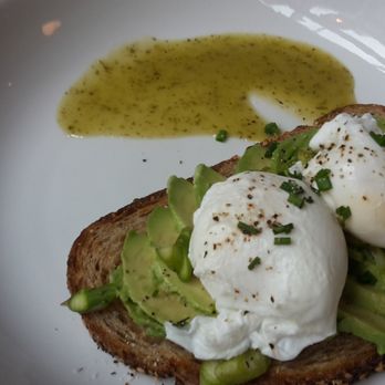 Maplewood Kitchen and Bar - Avocado Benedict - Breakfast & Brunch Near Me - Cincinnati, Ohio Maplewood Kitchen and Bar - Avocado Benedict - Breakfast & Brunch Near Me - Cincinnati, Ohio