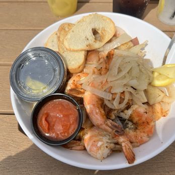 Lee's Landing Dock Bar - Full pound shrimp basket - Seafood Near Me - Port Deposit, Maryland