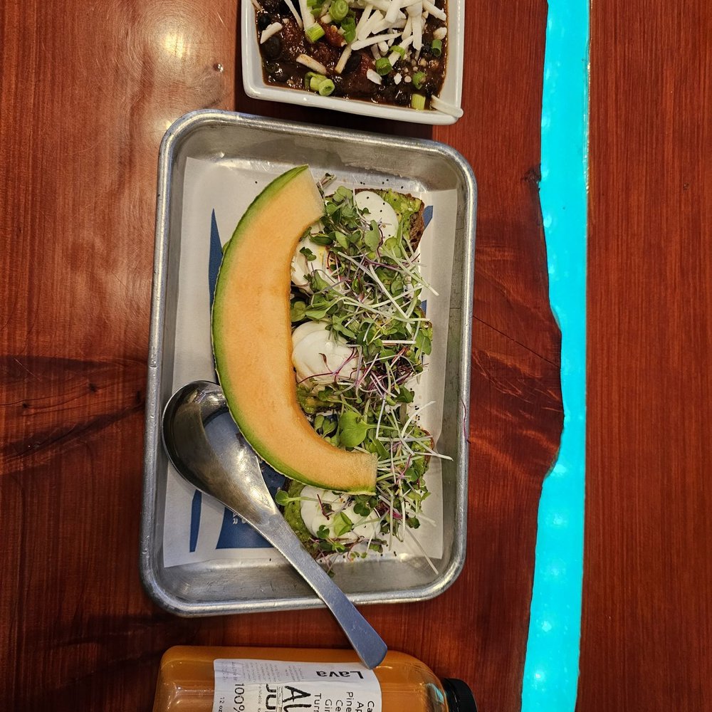Alua's Thrive Bar - Chilli, avocado toast and Fresh pressed juice - Juice Bars & Smoothies Near Me - Mount Shasta, California Alua's Thrive Bar - Chilli, avocado toast and Fresh pressed juice - Juice Bars & Smoothies Near Me - Mount Shasta, California