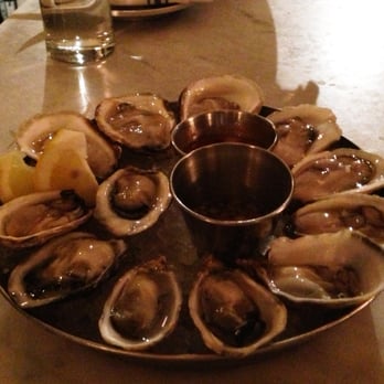 Neptune Oyster - Oysters sampler - Seafood Near Me - Boston, Massachusetts Neptune Oyster - Oysters sampler - Seafood Near Me - Boston, Massachusetts