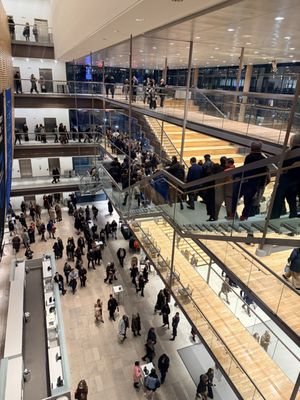 Four Seasons Centre for the Performing Arts by null