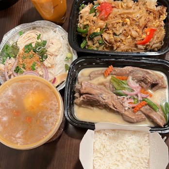 Bunnisa's Thai Cuisine - Pho Tom yum Drunken noodle Panang curry with pork spare ribs - Thai Near Me - Cedar City, Utah Bunnisa's Thai Cuisine - Pho Tom yum Drunken noodle Panang curry with pork spare ribs - Thai Near Me - Cedar City, Utah