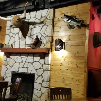 Colton's Steakhouse & Grill - Loved this little fireplace area. - Steakhouses Near Me - Glasgow, Kentucky Colton's Steakhouse & Grill - Loved this little fireplace area. - Steakhouses Near Me - Glasgow, Kentucky