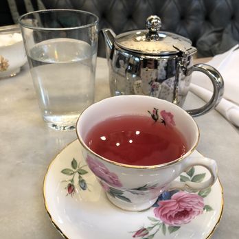 Neverland Tea Salon - Pink lemonade (herbal) tea - Coffee & Tea Near Me - Vancouver, British Columbia