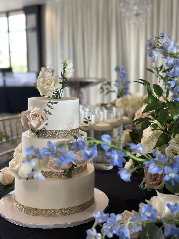 V FLORIST Updated October 2024 144 Photos & 77 Reviews 6480 S Tenaya Way, Las Vegas